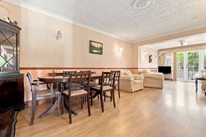 Lounge/diner- click for photo gallery